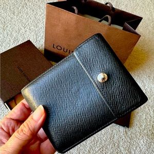 Louis Vuitton “Lily Ardiose” men’s wallet